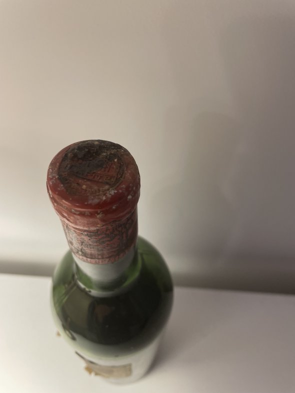 Chateau Lafite Rothschild Premier Cru Classe, Paulliac Note Fill Level