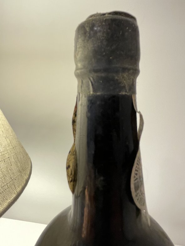 (The LEGENDARY) Grahams Vintage Port 96 POINTS - Robert Parker 