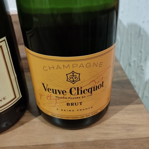 Mixed Lot of Champagne