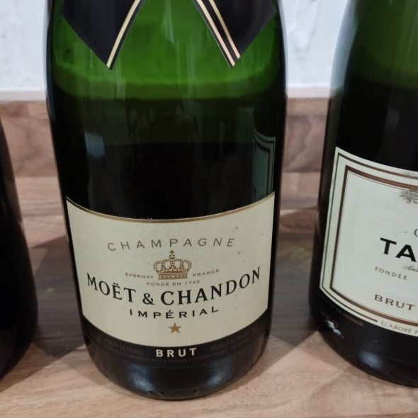 Mixed Lot of Champagne