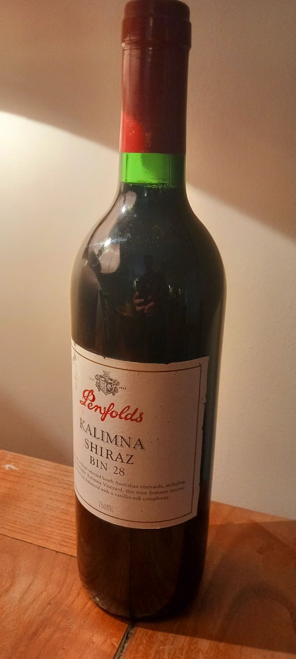 Penfolds, Bin 28 Kalimna, South Australia