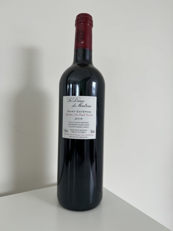 La Dame de Montrose, Saint-Estephe