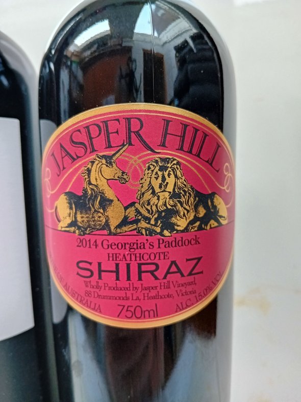 A duo of Aussie Reds