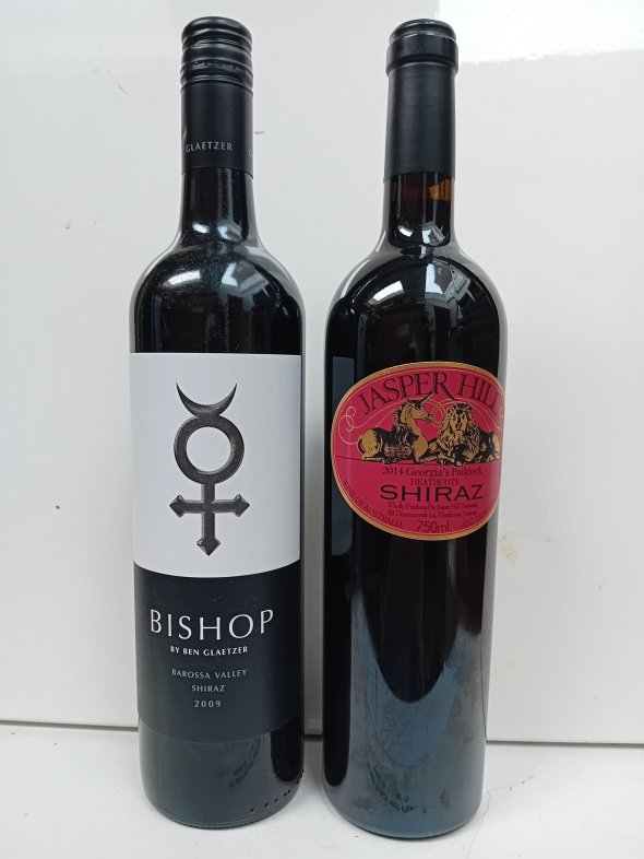 A duo of Aussie Reds