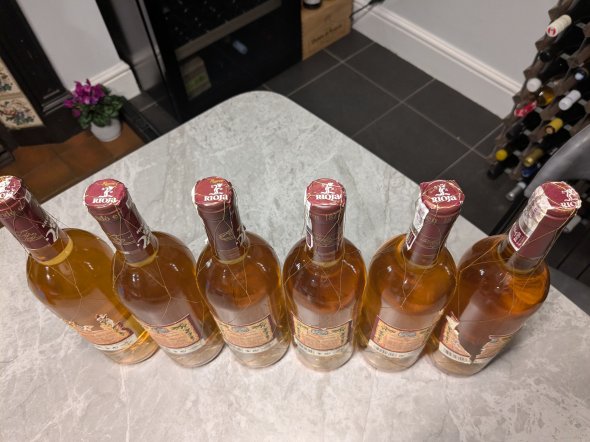VERTICAL 6 X R. Lopez de Heredia, Tondonia Blanco Reserva White, Rioja