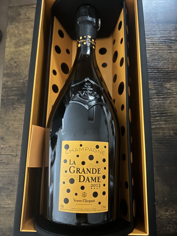 Veuve Clicquot, La Grande Dame x Yayoi Kusama