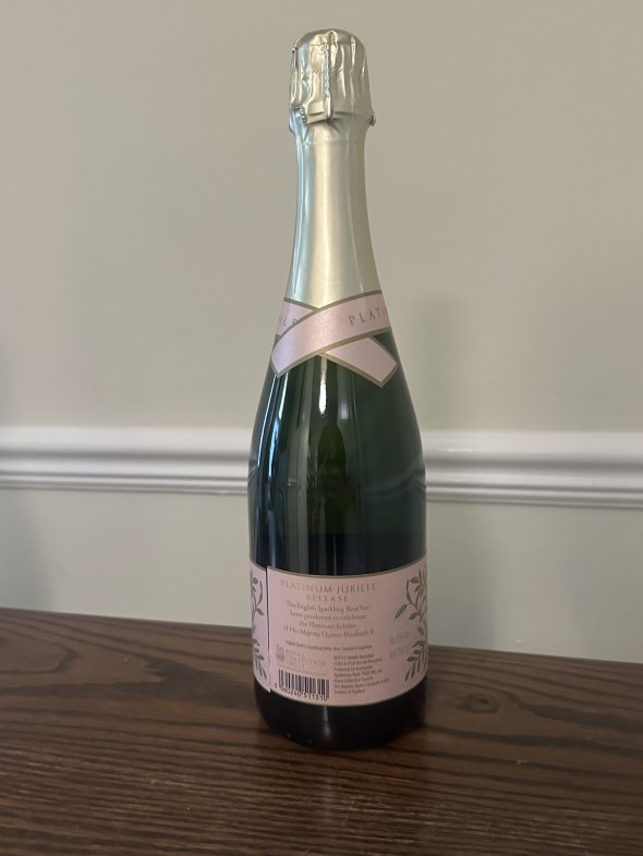 Gusbourne Platinum Jubilee Release English Sparkling Rose