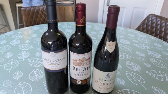 Mixed Lot (Chateauneuf du Pape, Gigondas, Cotes du Rhone, Vacqueyras)