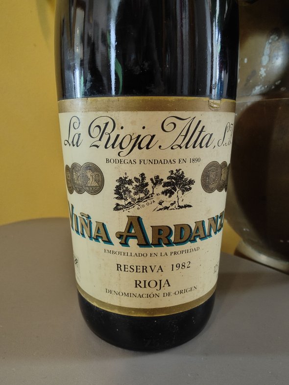 La Rioja Alta, Vina Ardanza Reserva, Rioja