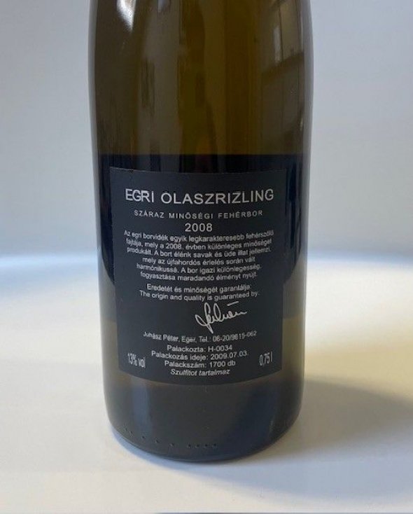 Juh&aacute;sz P&eacute;ter Pinc&eacute;szete, Egri Olaszrizling
