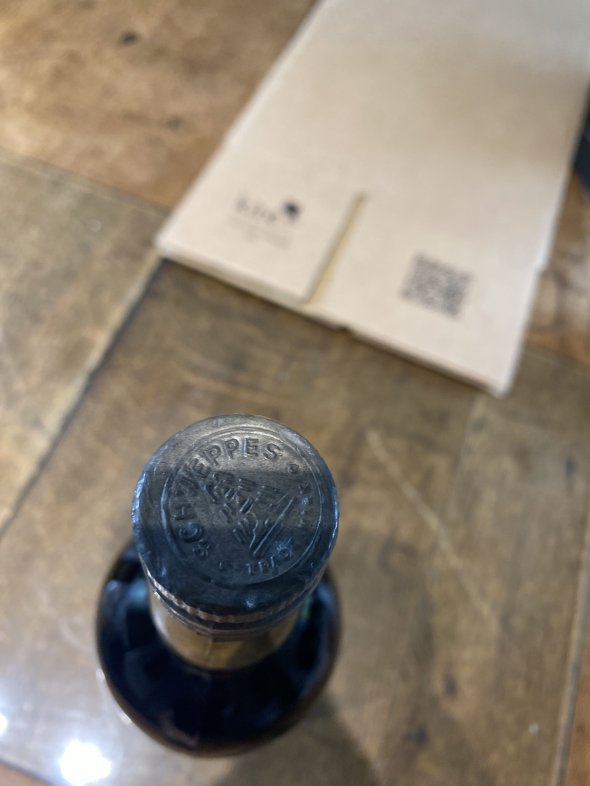 Schweppes alcoholic Finest Orange Wine