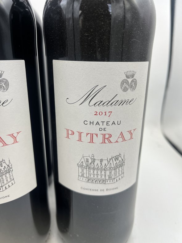 Madame, Chateau de Pitray, Castillon-Cotes de Bordeaux 2017
