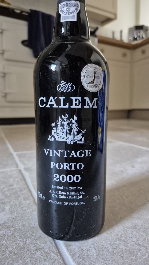 Six bottles of quality Port