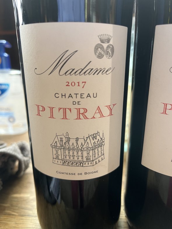 Madame, Chateau de Pitray, Castillon-Cotes de Bordeaux 2017