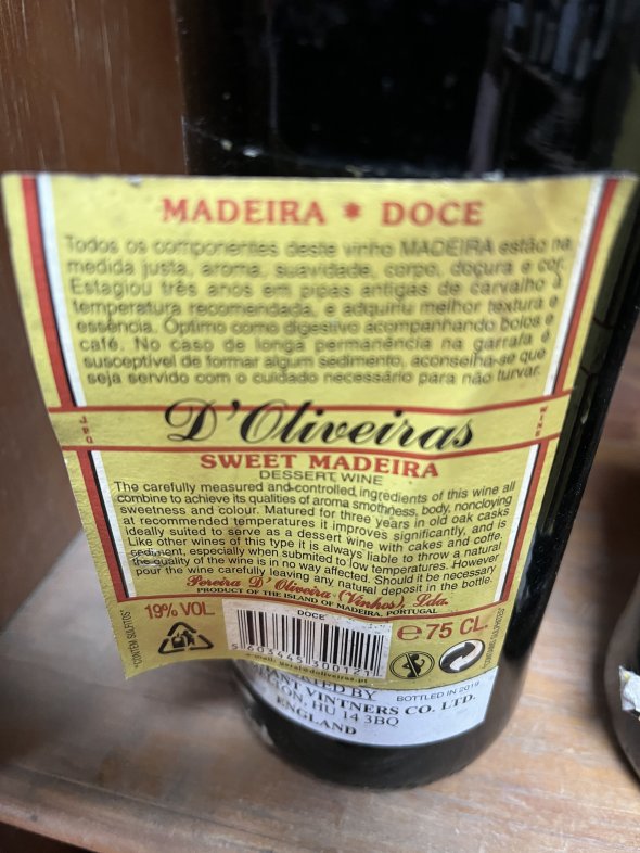 Vintage(1980'S) D'Oliveiras Sweet Rich Doux Madeira 19% 75cl
