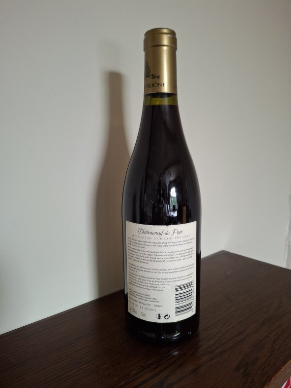 Cave Lavau, Chateauneuf du Pape, Arc du Rhone