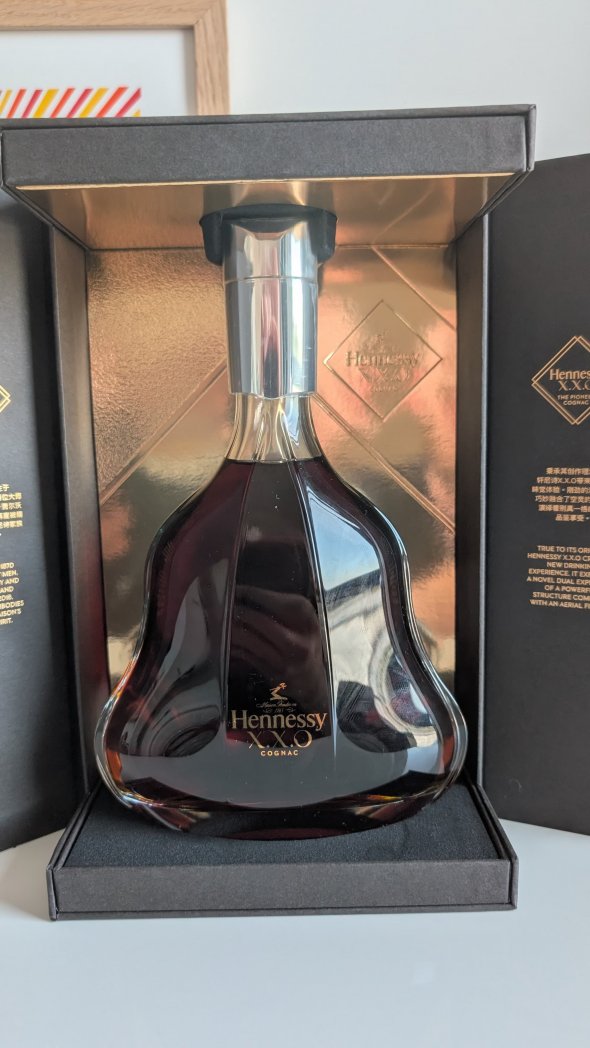 Hennessy X.X.O Cognac &ndash; Rare Luxury Edition