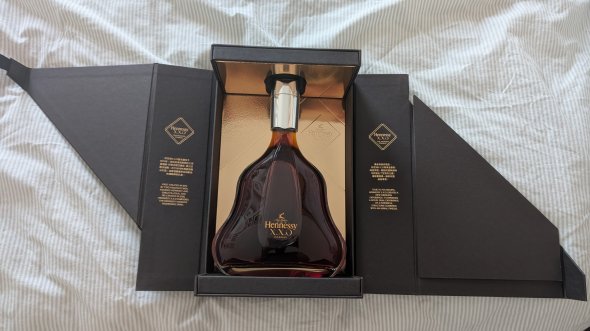 Hennessy X.X.O Cognac &ndash; Rare Luxury Edition