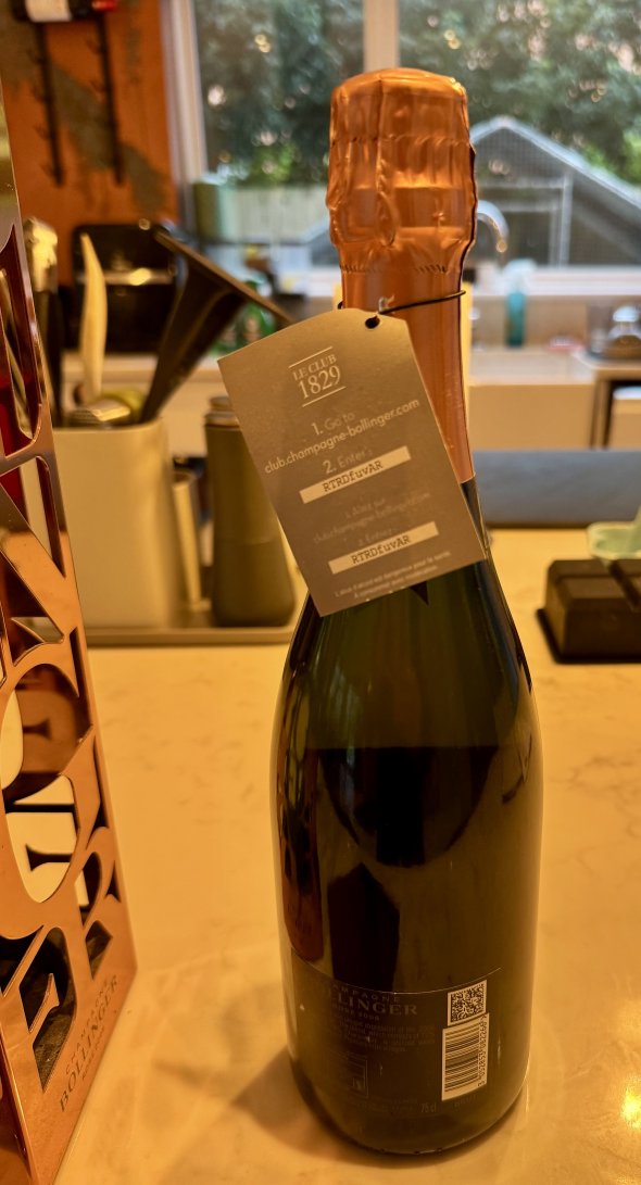 Bollinger Rose Champagne Vintage 2006 in Rose Gold Gift Cage