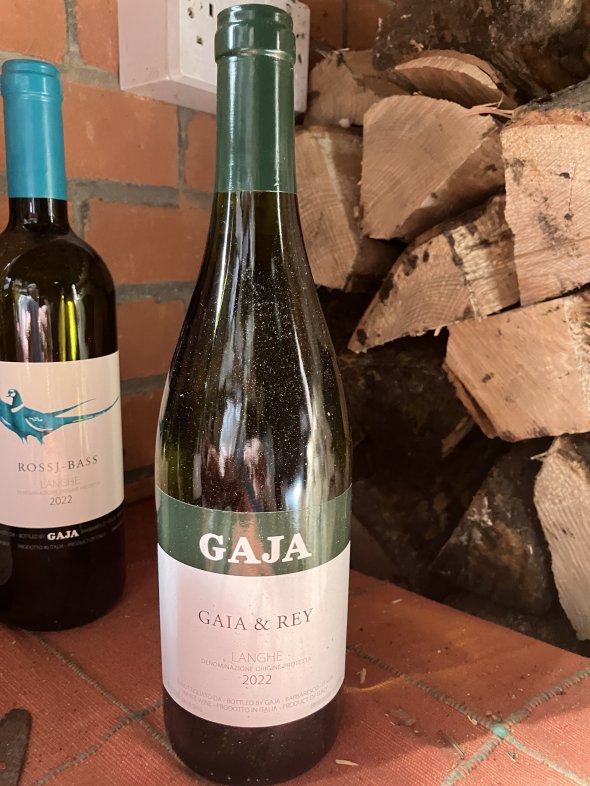 Gaja and Rey 2022 - Vinous 94