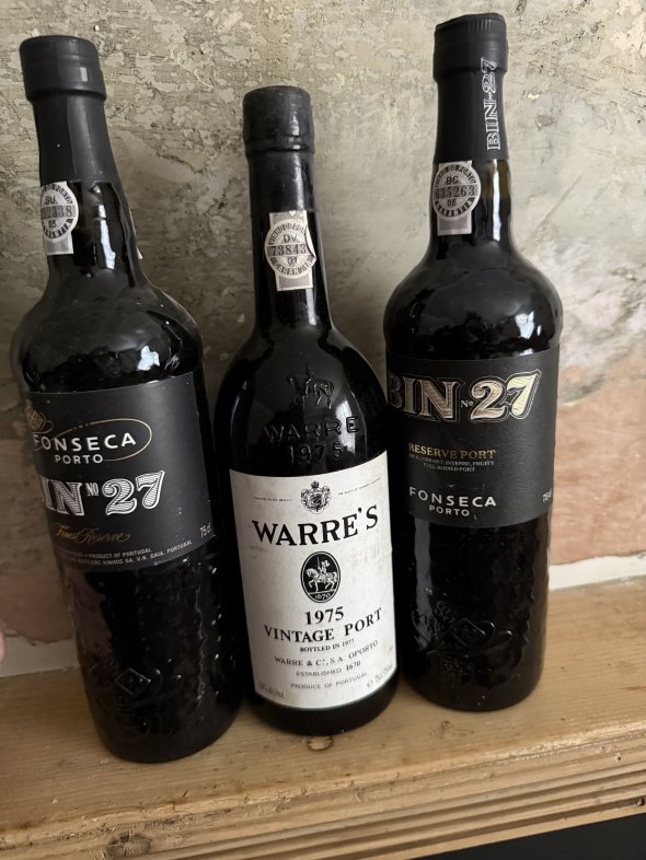 Mixed port including 1975 warres