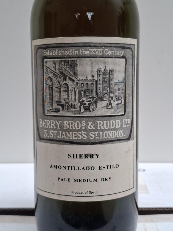 Berry Bros. & Rudd, Amontillado Estilo Pale Medium Dry Sherry
