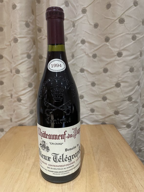 Vieux Telegraphe, Chateauneuf-du-Pape, La Crau Rouge 95 Pts TB
