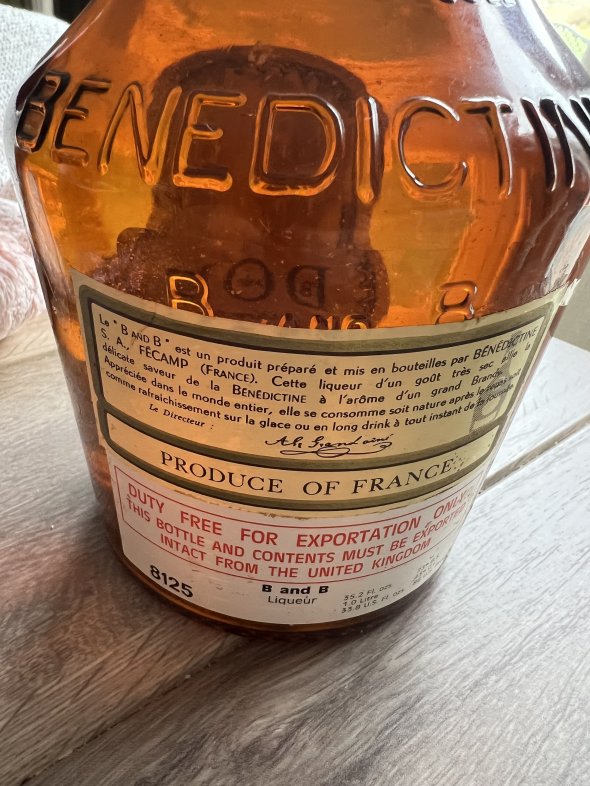 DOM B and B Le Directeur