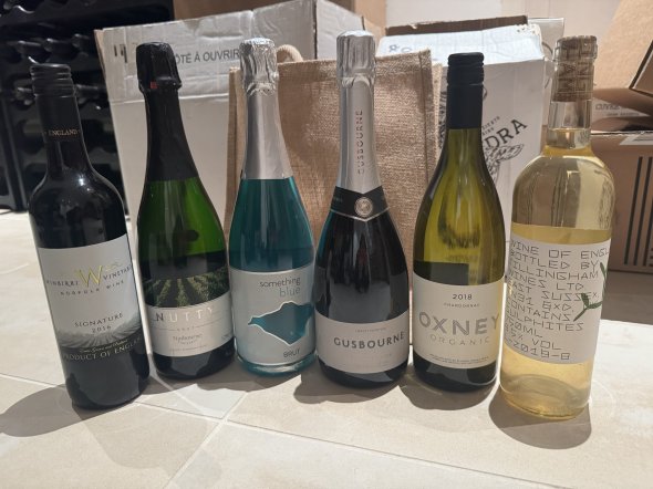 Mixed lot of 6 Exceptional English Wines - COLLECTION IN PERSON IN LONDON ONLY