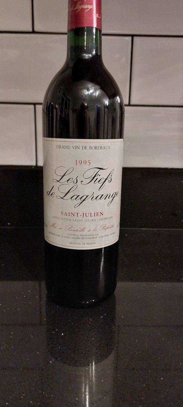 Les Fiefs de Lagrange, Saint-Julien
