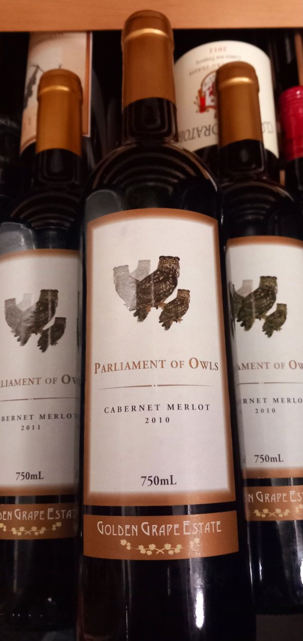 Golden Grape Estate, Parliament of Owls