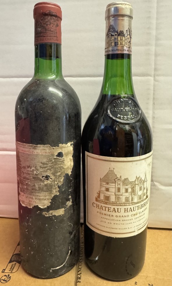 Lot 2 bot 1971 : 1 x Chateau Lafite Rothschild and 1 x Chateau Haut Brion