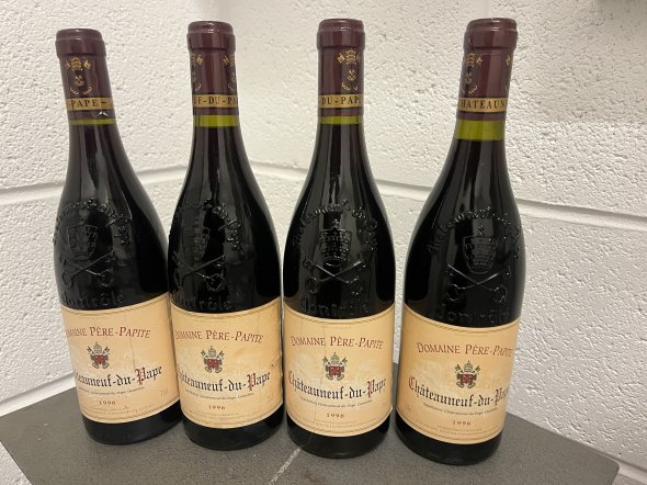 Le Pere Papite Chateauneuf-du-Pape
