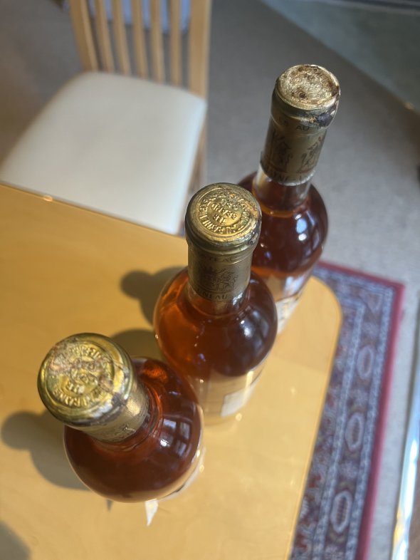 Ch&acirc;teau de Rayne Vigneau 1981 - Sauternes (1er Grand Cru Class&eacute;) 3 bottles 