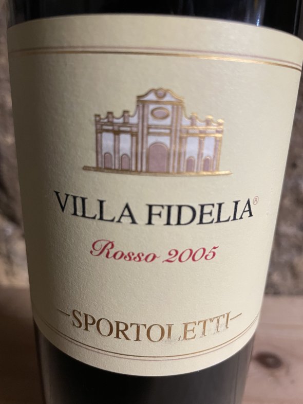 Sportoletti, Villa Fidelia Rosso, IGT