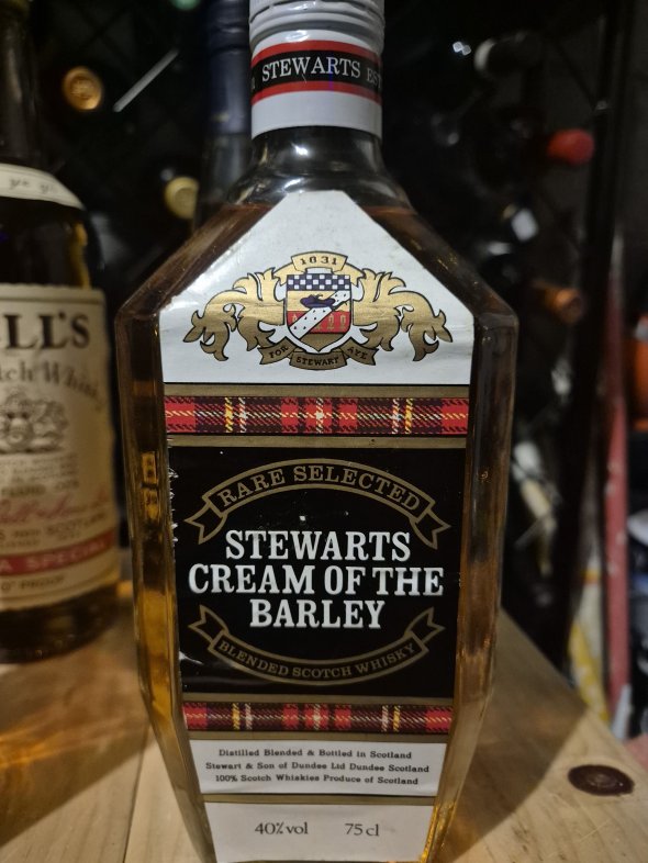 Stewart Cream of The Barley Scotch Whiskey 70'