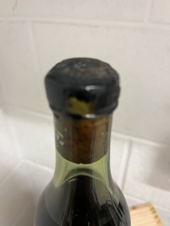 1914 Hine Finest Old Liqueur Brandy 70 Proof Tyler & Co Woking 