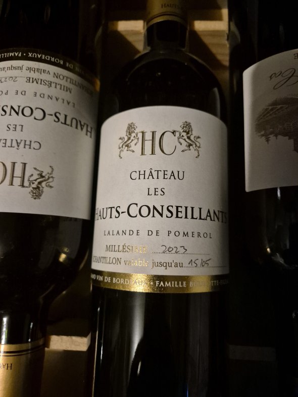 Les Pagodes de Cos Saint-Estepe & Chateau les Hauts-Conseillants