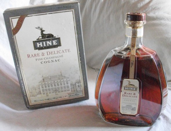 HINE,  Rare & Delicate.  Fine Champagne Cognac. 1 Litre. 