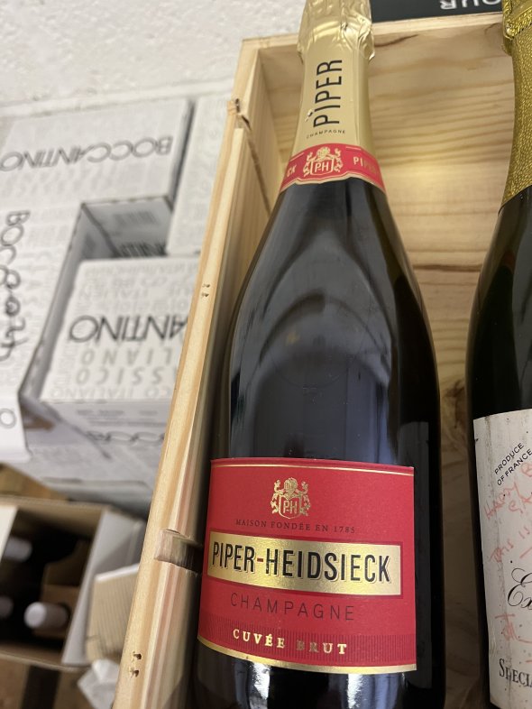 Cellar Clearance For Old Champagne Lovers X 5 Bottles Inc 1988 VC Grand Dame