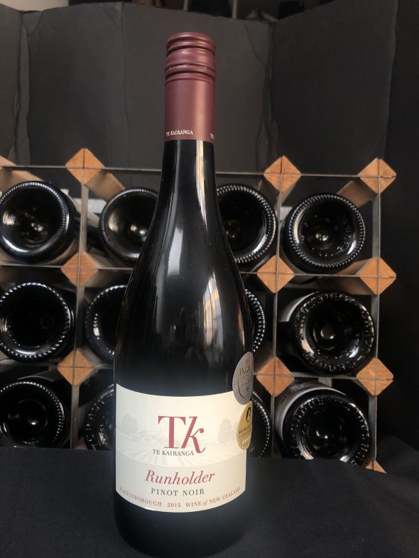 Te Kairanga, Runholder Pinot Noir, Martinborough