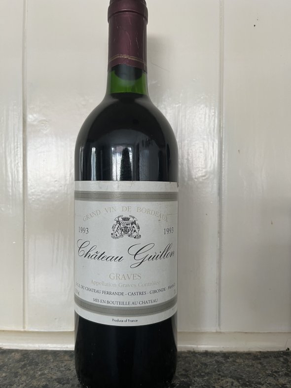 Chateaux Guillon - Grand Vin de Bordeaux. Graves. 1993
