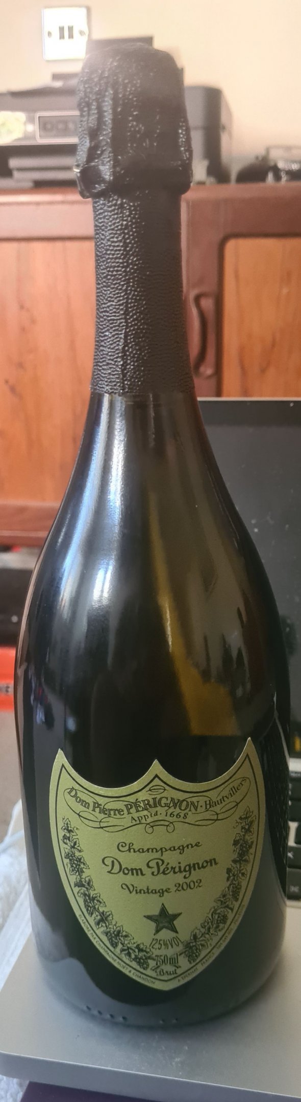 dom perignon champagne 2002