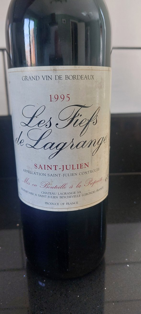 Les Fiefs de Lagrange, Saint-Julien