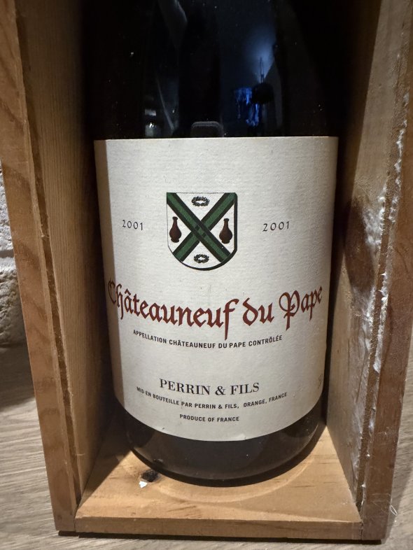 Perrin & Fils Ch&acirc;teauneuf-du-Pape 2001 Magnum (150cl) OWC