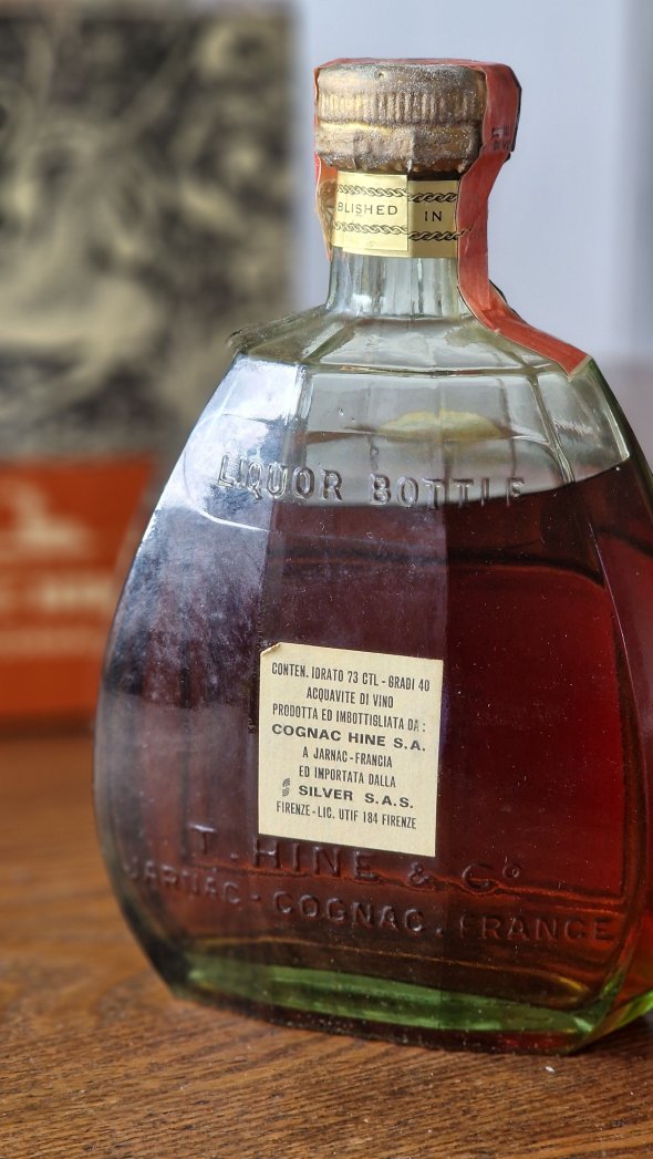 Vintage Hine Antique Fine Champagne Cognac + Original box