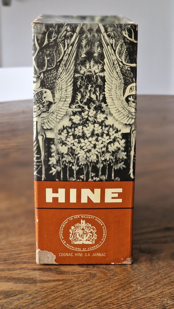 Vintage Hine Antique Fine Champagne Cognac + Original box