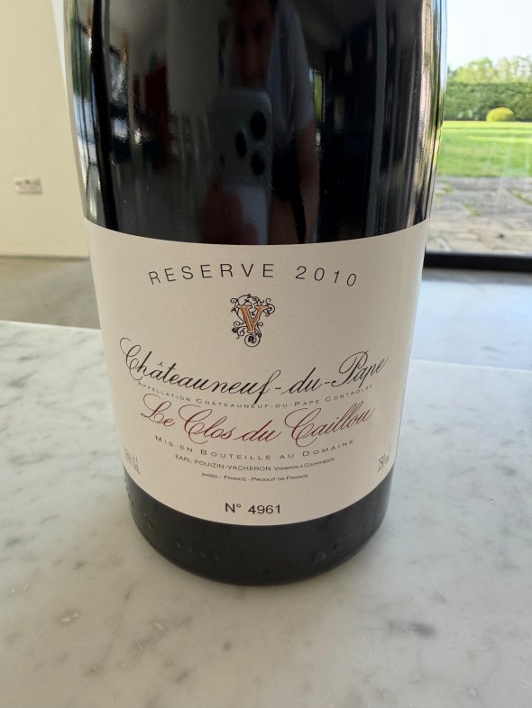 2010 Ch&acirc;teauneuf-du-Pape R&eacute;serve, Le Clos du Caillou, 6x75cl Original Cardboard Carton (WA 100pts)