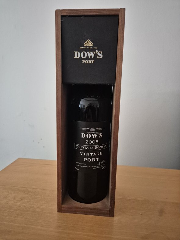 Dow's Quinta do Bomfim Vintage Port 2005 &ndash; Presented in Original Wooden Case