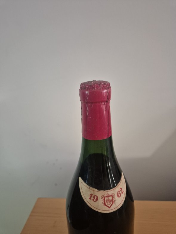 1962 Beaujolais &ndash; Mature French Red Wine - High Fill - 